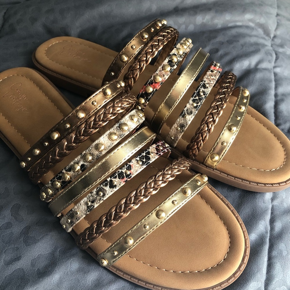NWOT Crown Vintage Palmita Sandals